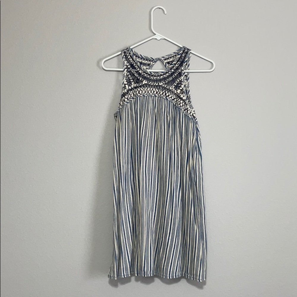 Women’s dress